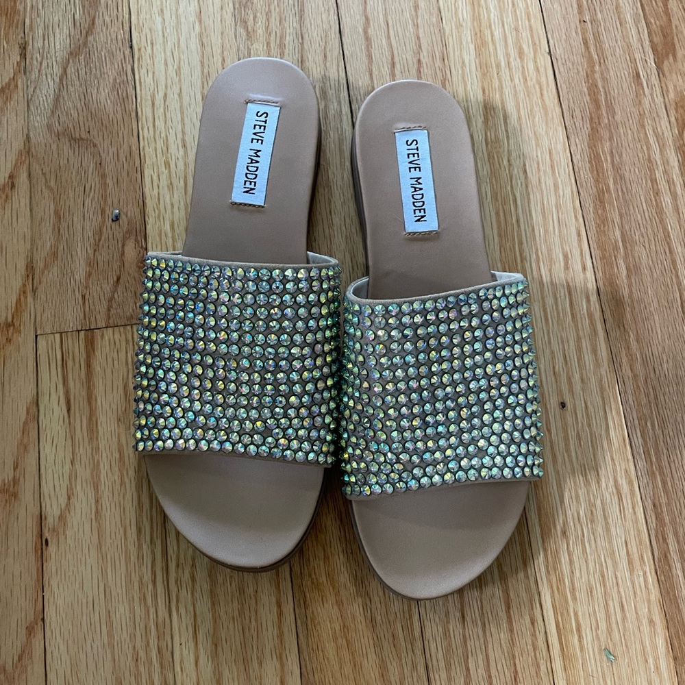 ✌🏽STEVE MADDEN SLIDES